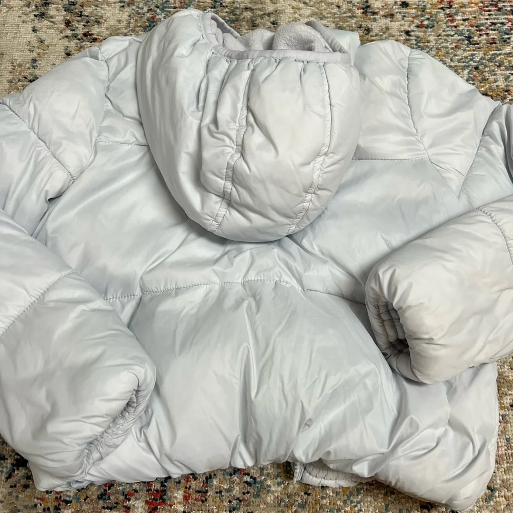 Girls Old Navy puffer jacket